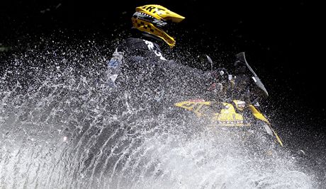 Martin Plechatý se svou tykolkou Yamaha na trati Rallye Dakar.
