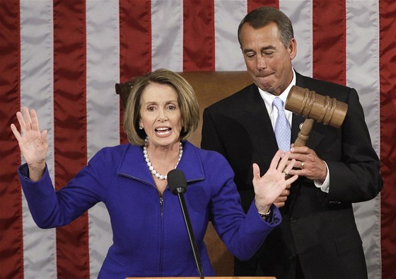 John Boehner a Nancy Pelosiová pi prvním zasedání Kongresu v novém sloení (5. ledna 2011)