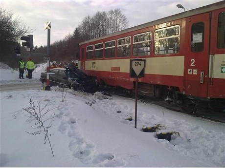 Nehoda na přejezdu u Hříběcí nedaleko Horní Cerekve