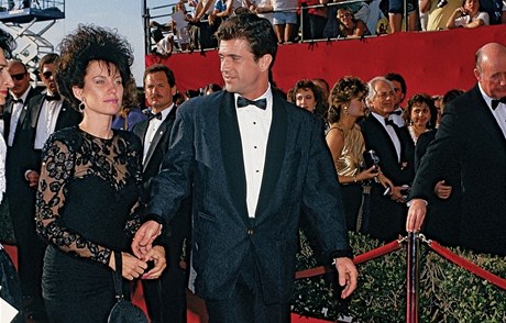 Mel Gibson v roce 1988 se svou tehdej enou Robyn Moore. 