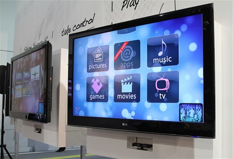CES 2011 - PrimeSense - vypustil vlastní Kinect. Zde jako dálkový ovladač pro televizi LG.
