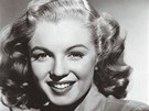 Marilyn Monroe, jet pod pvodním jménem Norma Jeane Bakerová, v roce 1947...