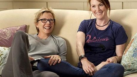 Annette Beningová a Julianne Moore ve filmu D�cka jsou v pohod�