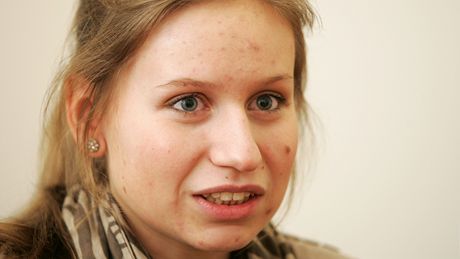Dnes sedmnáctiletá Denisa Vincourová z Ostrova byla před deseti lety nejmladším českým dítětem na Antarktidě.
