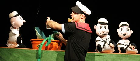 Nejslavnjí jedlík penátu, Pepek námoník, je hrdinou nové inscenace Loutkového divadla Radost v Brn.