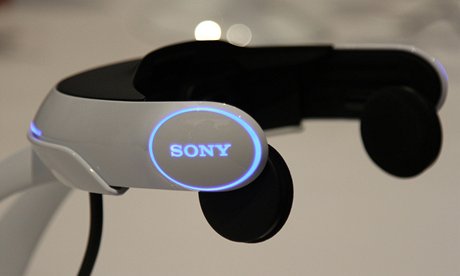 CES 2011 - Sony 3D kino na hlavu