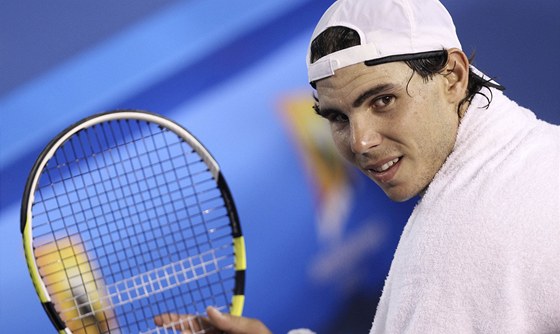 Rafael Nadal pi tréninku na Australian Open 