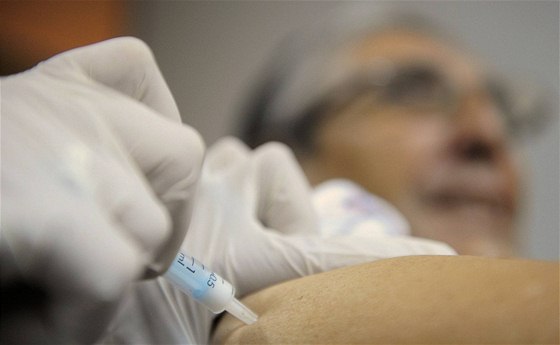 Očkování proti prasečí chřipce. Ilustrační foto