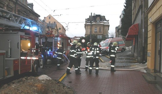Zásah hasičů v ulici 5. května v centru Liberce.