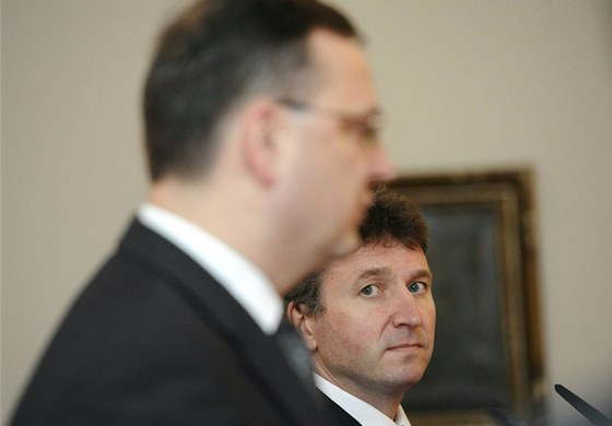 Premiér Petr Neas se seel s prezidentem eské lékaské komory Milanem Kubkem