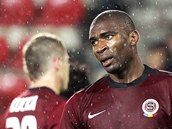 Fotbalista AC Sparta Praha Lenard Kweuke.