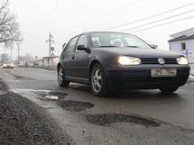 idii klikuj mezi drami na Jaten ulici v Plzni