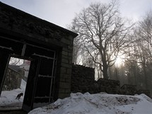 Větrný zámeček na Křemešníku prochází rekonstrukcí. (9.1.2011)