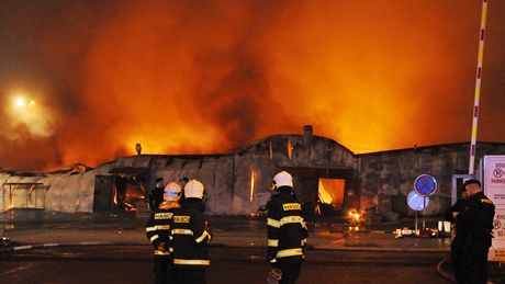 Poár vietnamské trnice na Olomoucké ulici v Brn. (13. leden 2011)