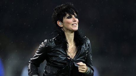 Nena vloni koncertovala i v rámci Bundesligy pi utkání Borussia Dortmund - Hamburg 