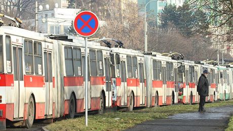Trolejbusy odstavené kvli velké vod v Ústí nad Labem - Krásném Bezn (16.1. 2011)