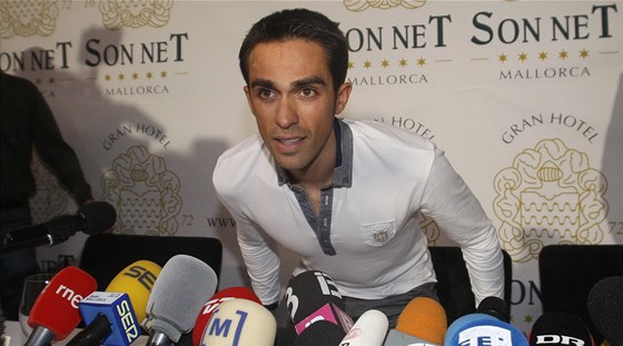 Alberto Contador na tiskové konferenci