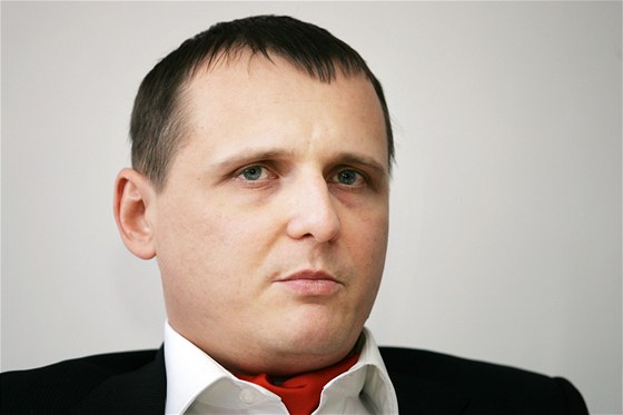 Ministr dopravy Vít Bárta pi návtv Karlovarského kraje. (21. ledna 2011)