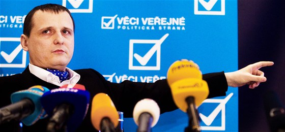 Vít Bárta se moná brzy stane oficiálním éfem Vcí veejných