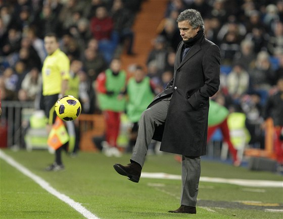 José Mourinho si rád hraje, nejen se slovy.