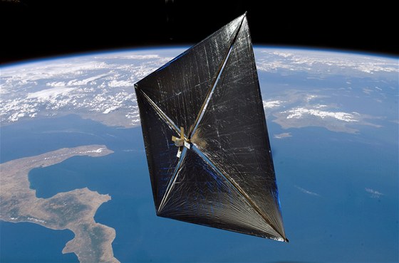 Rozvinutá sluneční plachta Nano Sail v představě ilustrátora
