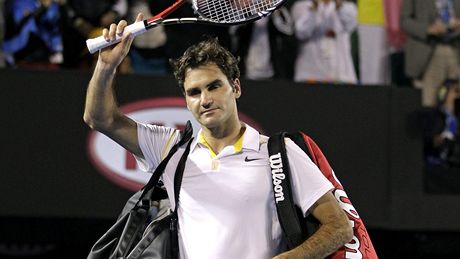 Roger Federer se louí s diváky po semifinálové poráce na Australian Open