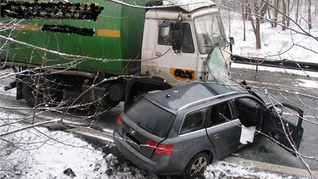 Tragická dopravní nehoda u Strunkovic nad Volykou.