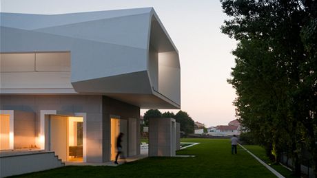 Architekt vidí ve svém díle nový romantismus, který v sob nezape prvky minimalismu