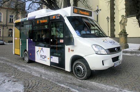 V Táboe u jezdí nové mstské minibusy. 