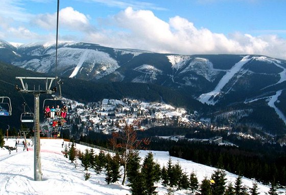 Zájem je napíklad o Ski Areál pindlerv Mlýn.