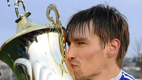 KAPITÁNOVA RADOST. Kapitán Olomouce Ale� �kerle se raduje z vít�zství svého týmu v zimní Tipsport lize.