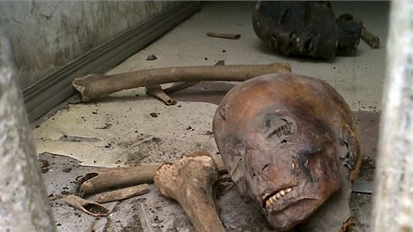Pokozená mumie v Egyptském muzeu v Káhie