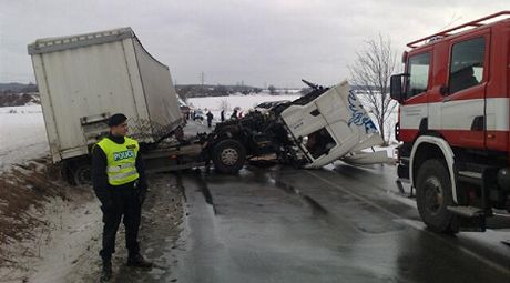 Tragická nehoda autobusu u Kamenných ehrovic (4. 2. 2011)