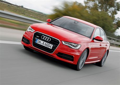 Hvzdou ínských autosalon je Audi A6. Extra pro tamní trh vytvoili speciální prodlouenou verzi Long.