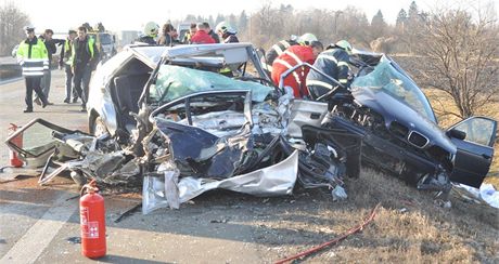 Nejrizikovjí silnicí zstává na Prostjovsku R46. Vloni se zde stala jedna z netragitjích nehod v esku, kdy pi sráce dvou aut zemelo pt dosplých a dít.