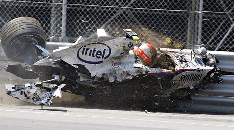 Robert Kubica se v roce 2007 vracel k závodní po tké havárii v Kanad.