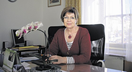 V ele mstyse Kianov na Vysoin stojí Marie Smejkalová.