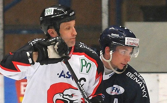 Radek Haman je (vlevo) je pesvden, e Erste Bank Eishockey Liga je kvalitnjí ne eská první liga.