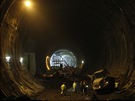 Tunel Blanka - V tomto sále budou v budoucnosti umístny pouze ventilátory na vyhánní vzduchu ven z tunelu. Sál má v pezu 320 metr tvereních. Vtí prez mla v Praze u jen stanice metra Kobylisy. 