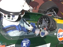 Nael v Monaku cestu do kokpitu Brabhamu BT26: Richard Attwood