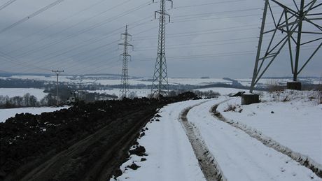Energetici opravující vedení vysokého naptí zpsobili kody na pozemcích zemdlc u Dolní Lukavice na jiním Plzesku