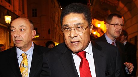 Fotbalová legenda Eusébio ped vyhláením ankety Fotbalista roku. 