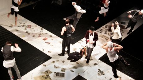 Z p�edstavení UP´END´DOWN