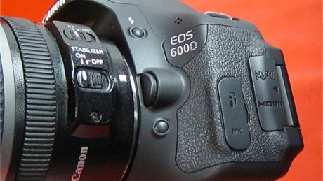 Digitální fotoaparát Canon 600D