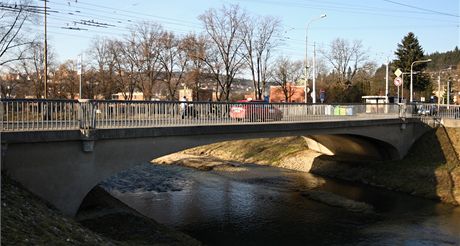 300 most ve Zlínském kraji je v uspokojivém stavu. Ve velmi patném stavu jsou podle silniá tyi. (Ilustraní snímek)