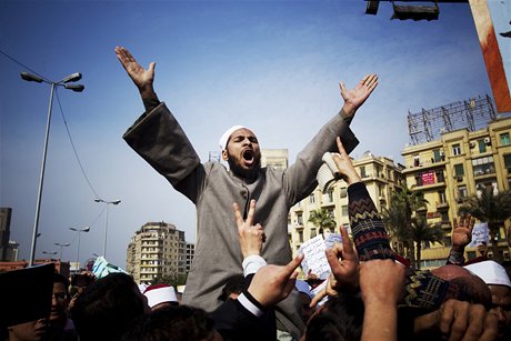 Nepokoje v centru Káhiry