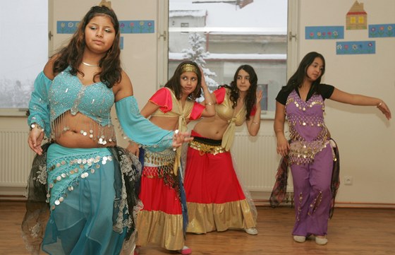 Novobydovské nízkoprahové centrum DoPatra nabízí dtem teba biní tance. 
