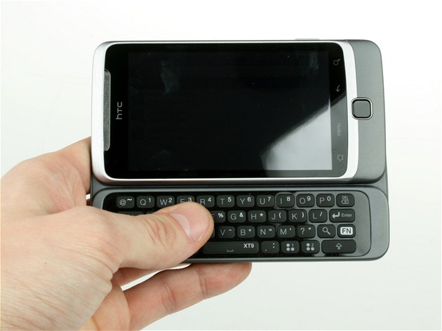 HTC končí s qwerty klávesnicemi a připravuje supertenké smartphony -  iDNES.cz