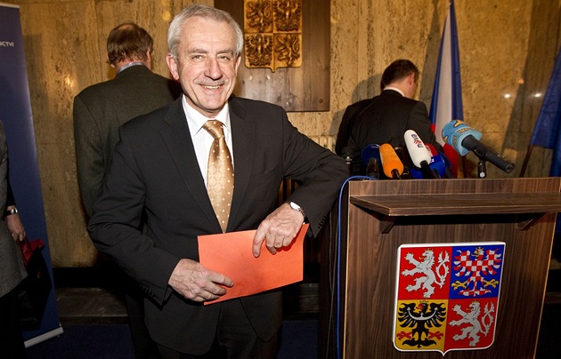 Ministr zdravotnictví Leo� Heger po jednání s léka�skými odbory.