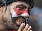 Egypané oslavují odchod prezidenta Mubaraka.